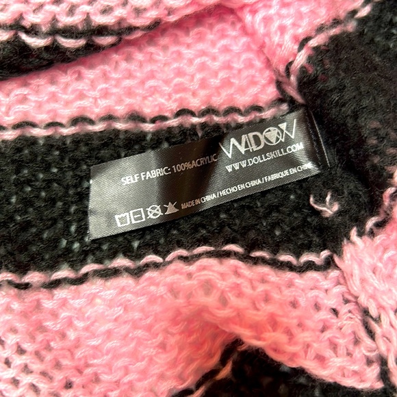 Dolls Kill WIDOW Oversized Distressed Sweater - Picture 3 of 6